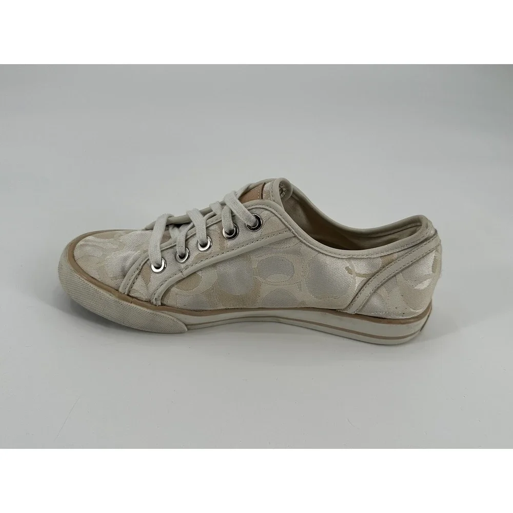 Coach Women's Beige/White Signature Print Lace Up Casual Shoes - Size 6.5B‎